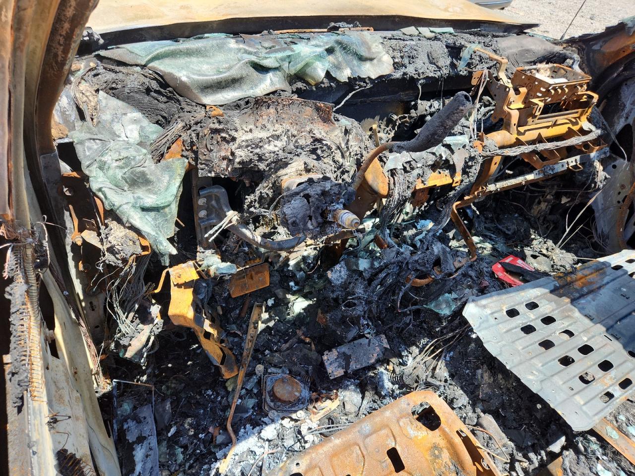 2013 Chevrolet Avalanche Ltz VIN: 3GNMCGE02DG329897 Lot: 66040235