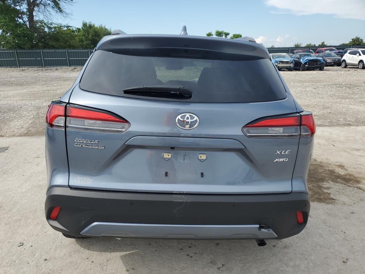 2024 Toyota Corolla Cross Xle VIN: 7MUDAABGXRV088053 Lot: 64013135
