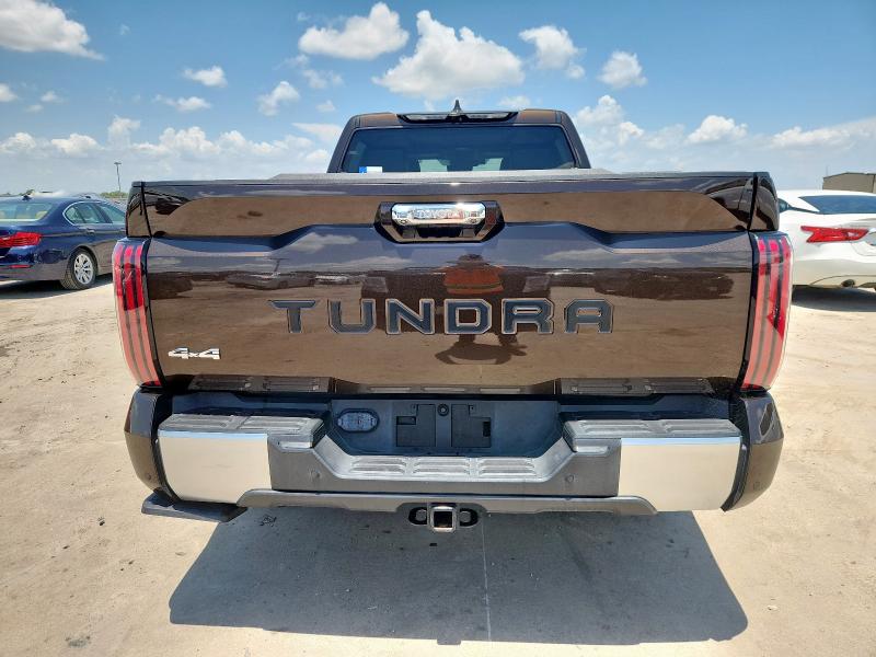  TOYOTA TUNDRA 2022 Czarny
