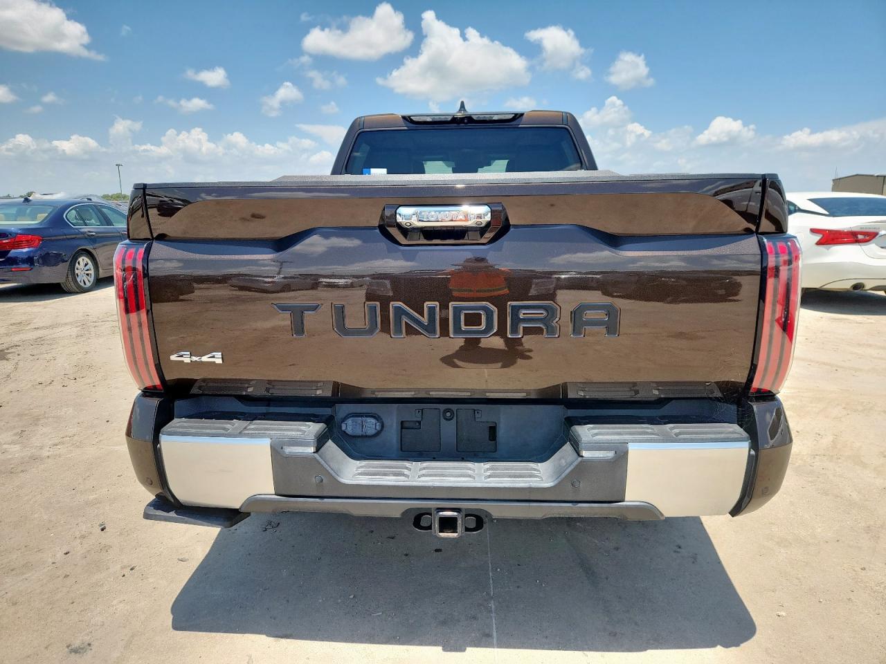 2022 Toyota Tundra Crewmax Limited VIN: 5TFJC5EC3NX001878 Lot: 64201395