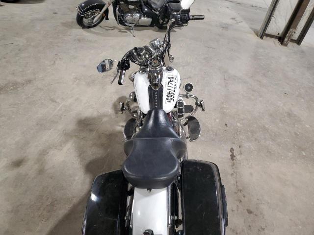 2013 HARLEY-DAVIDSON FLSTC HERITAGE SOFTAIL CLASSIC  