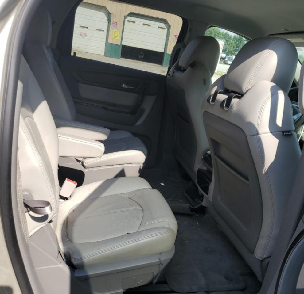 2017 GMC Acadia Limited Slt-2 VIN: 1GKKRSKD0HJ261696 Lot: 65704635