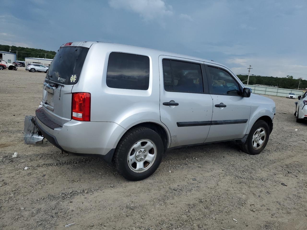 2011 Honda Pilot Lx VIN: 5FNYF3H20BB023453 Lot: 64778385