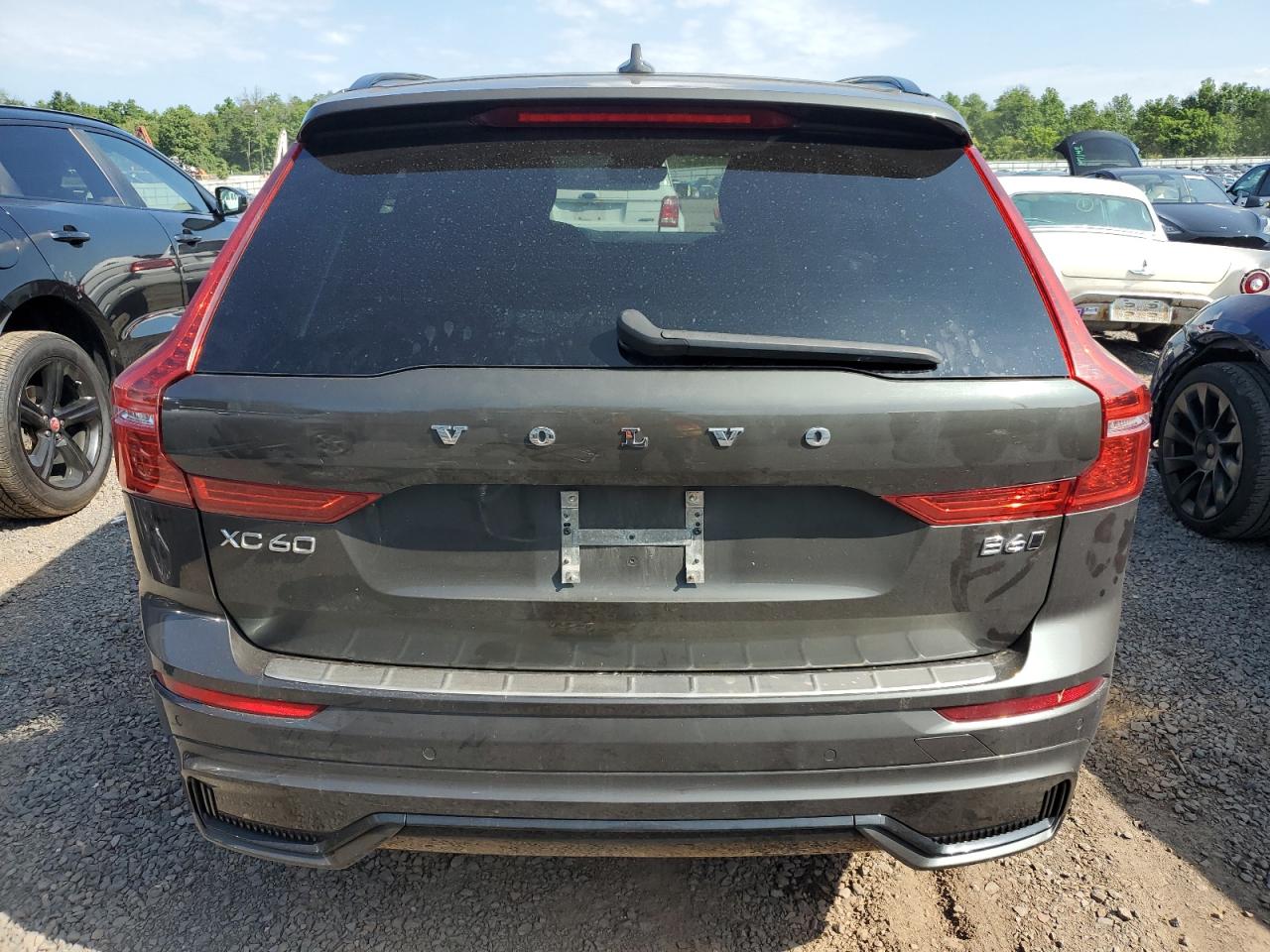 2022 Volvo Xc60 B6 R-Design VIN: YV4062RMXN1941583 Lot: 65878415