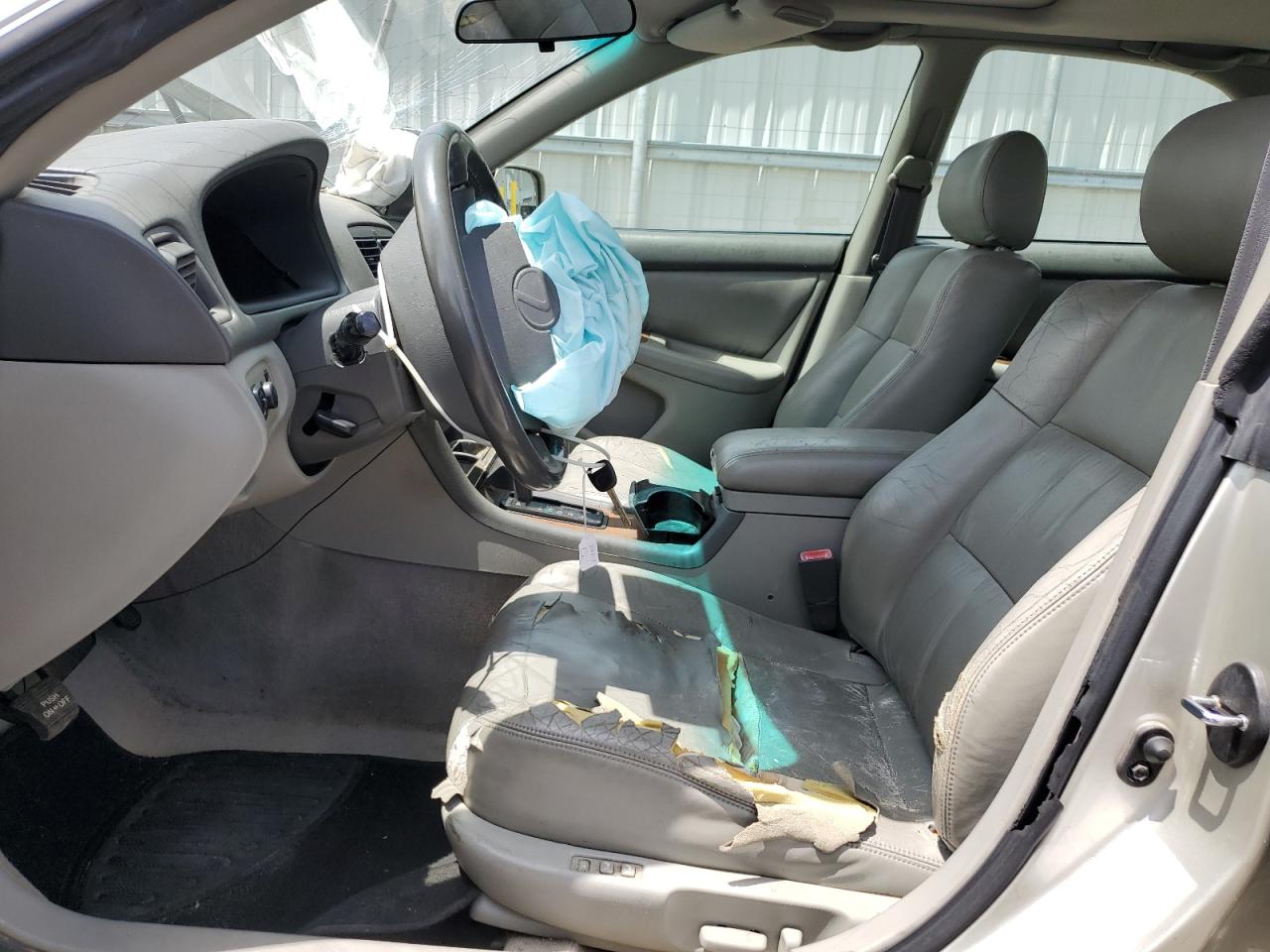 1997 Lexus Es 300 VIN: JT8BF22G1V0061053 Lot: 63100975