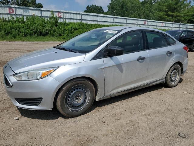 Sedans FORD FOCUS 2015 Srebrny