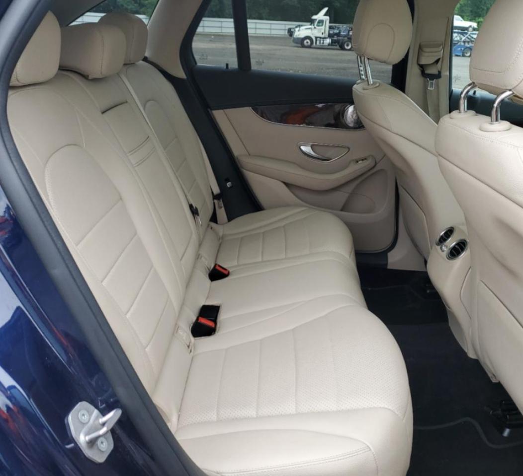 2017 Mercedes-Benz Glc 300 4Matic VIN: WDC0G4KB8HF132282 Lot: 64175495