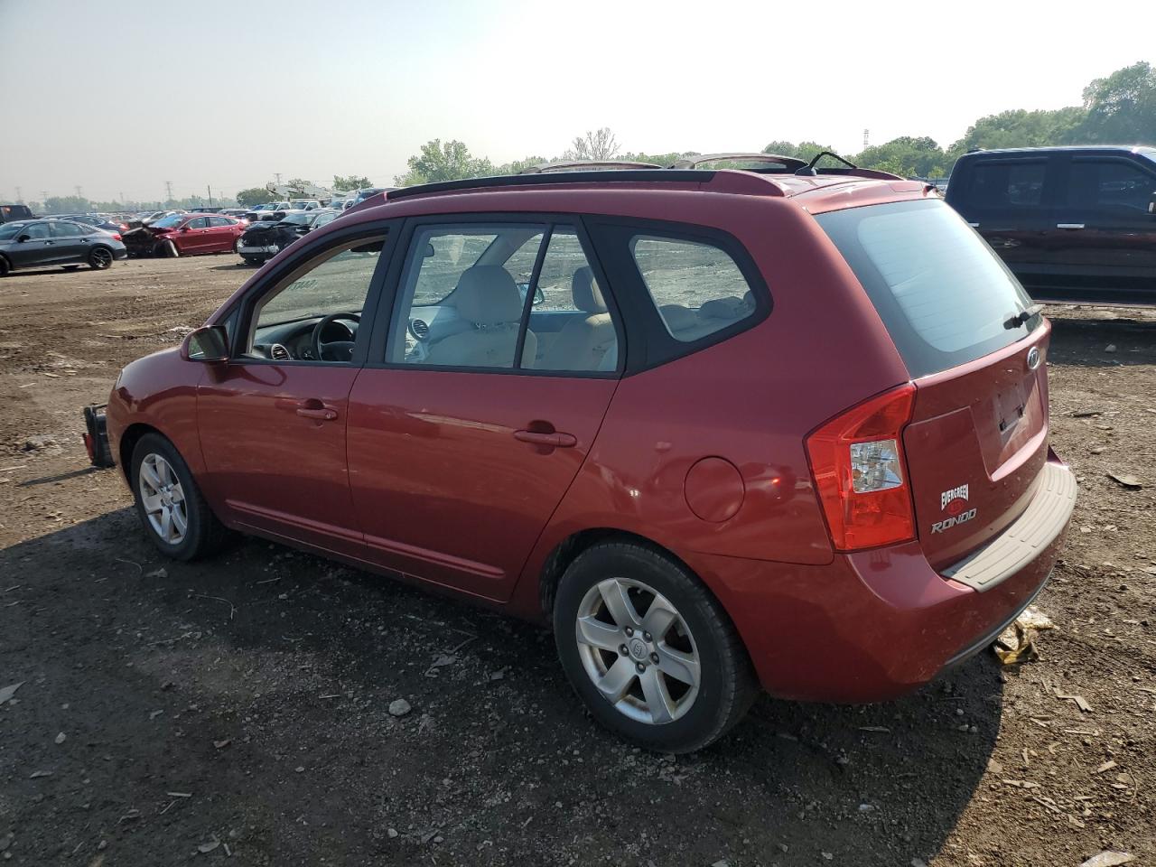 2007 Kia Rondo Base VIN: KNAFG525X77094723 Lot: 64427385
