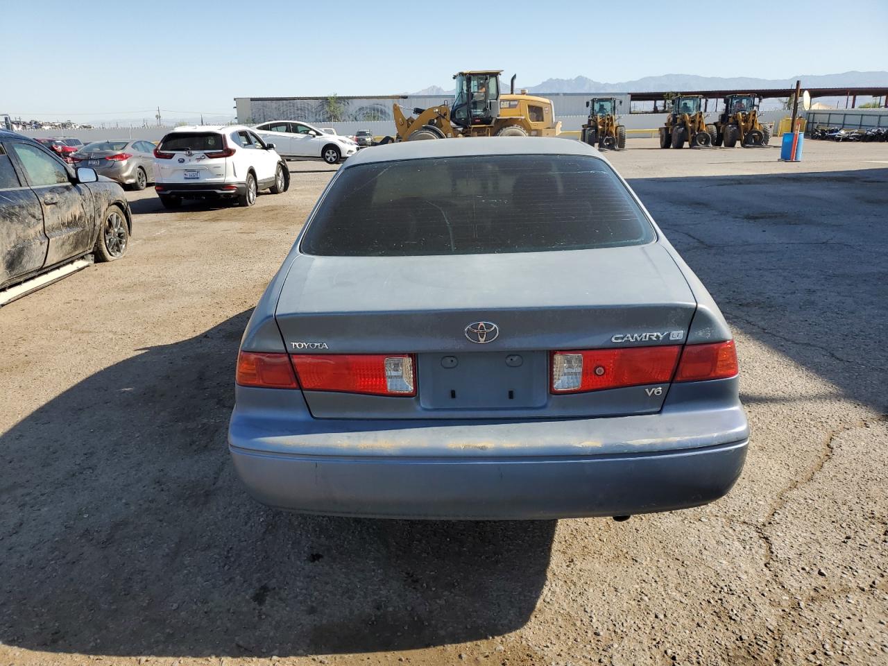 2000 Toyota Camry Le VIN: JT2BF28K4Y0283337 Lot: 64067775