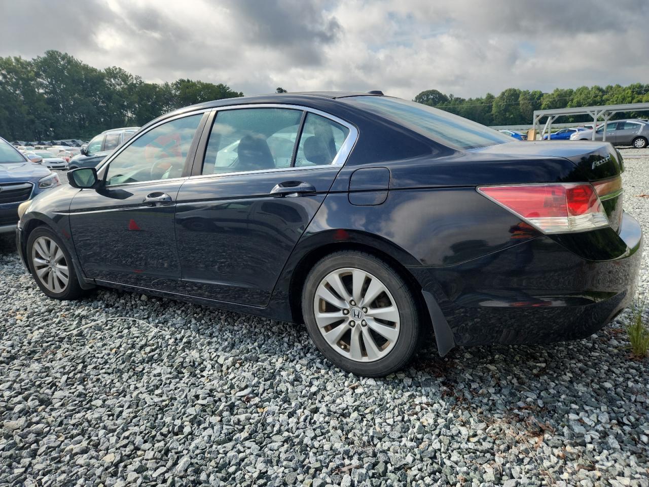 2011 Honda Accord Exl VIN: 1HGCP2F8XBA112174 Lot: 64681245