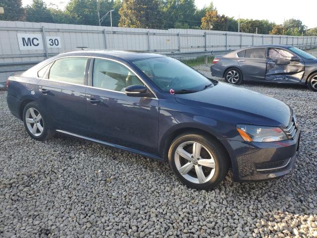 Sedans VOLKSWAGEN PASSAT 2013 Granatowy