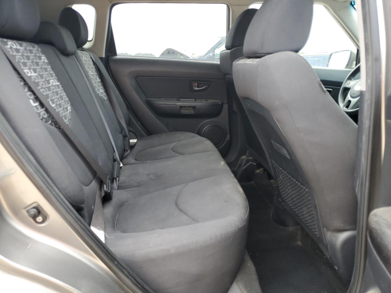 2011 Kia Soul + VIN: KNDJT2A23B7202462 Lot: 63831825