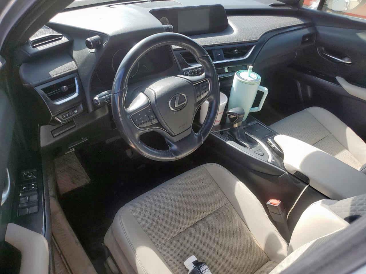 2019 Lexus Ux 200 VIN: JTHY3JBH0K2014179 Lot: 64122435