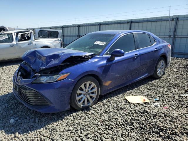  TOYOTA CAMRY 2018 Granatowy