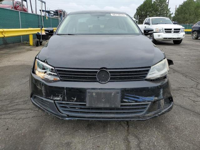 Sedans VOLKSWAGEN JETTA 2012 Czarny