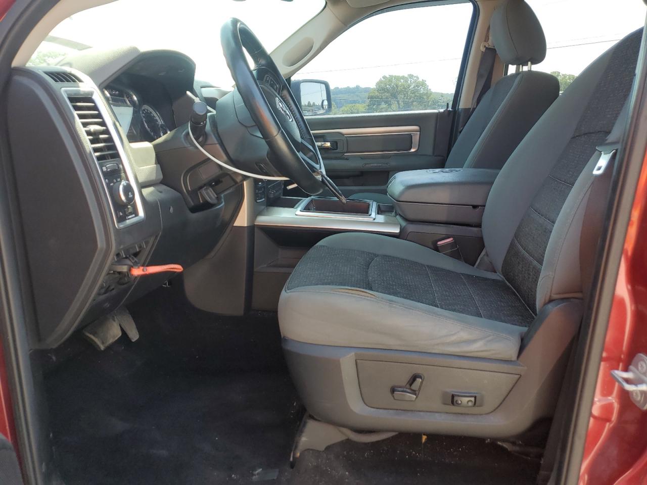 1c6rr7lm1fs679155 1C6RR7LM1FS679155 2015 Ram 1500 Slt