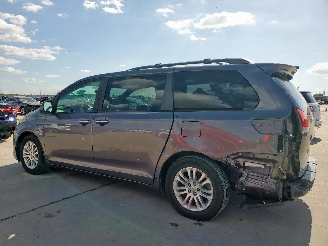2011 Toyota Sienna Xle VIN: 5TDYK3DCXBS039813 Lot: 66006335