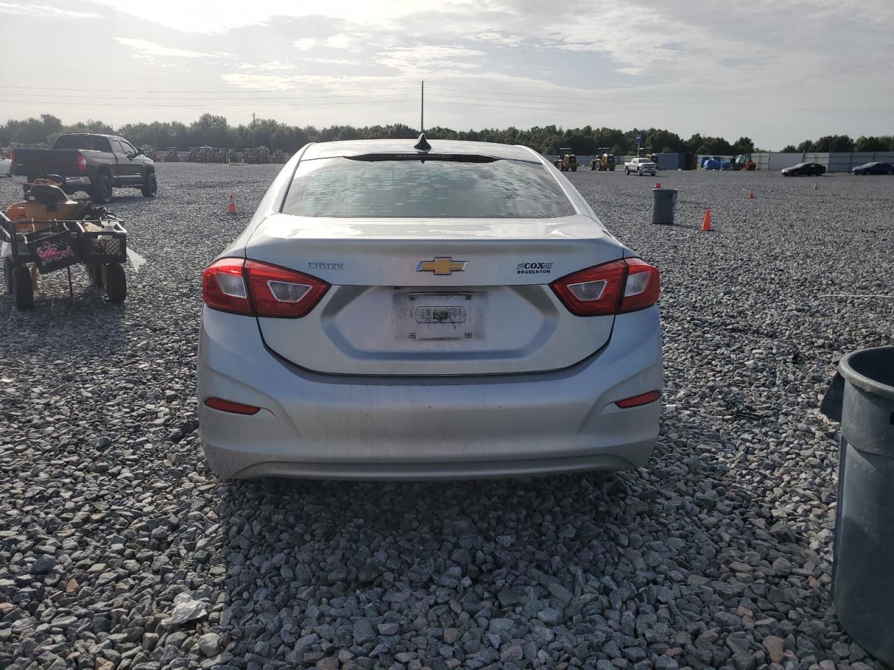 2018 Chevrolet Cruze Ls VIN: 1G1BC5SM6J7122666 Lot: 62844665