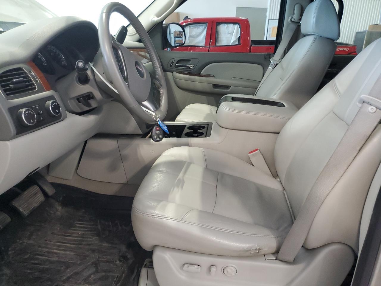 2007 GMC Yukon VIN: 1GKFK13067J129584 Lot: 62888195