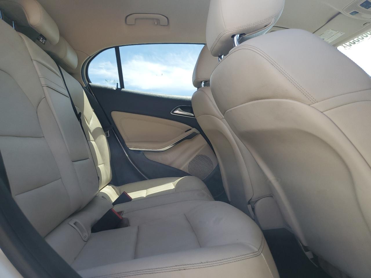 2015 Mercedes-Benz Gla 250 4Matic VIN: WDCTG4GB0FJ092702 Lot: 63663555