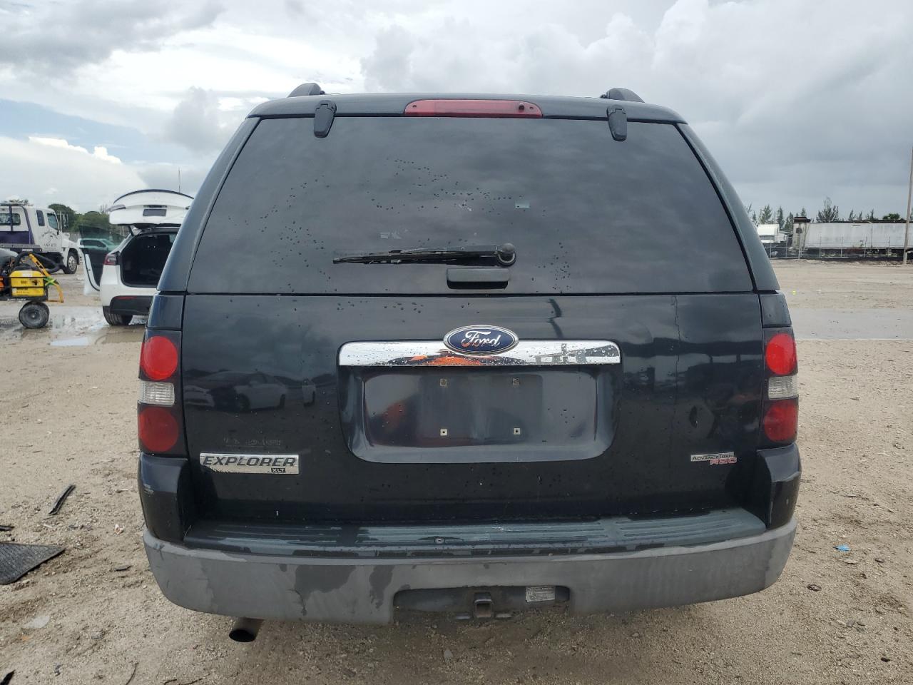 2006 Ford Explorer Xlt VIN: 1FMEU63E46UA60980 Lot: 65198035