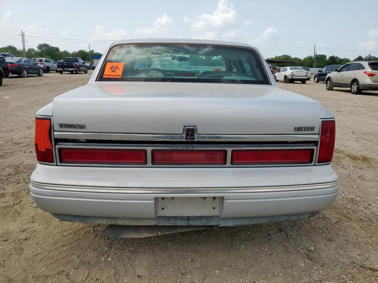 1997 Lincoln Town Car Executive VIN: 1LNLM81W9VY673327 Lot: 63324945