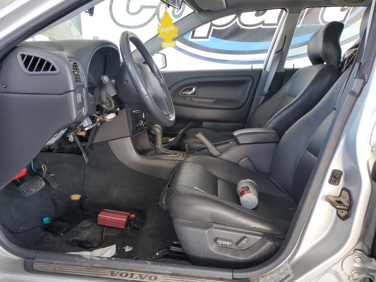 yv1vw29571f734092 YV1VW29571F734092 2001 Volvo V40 1.9T