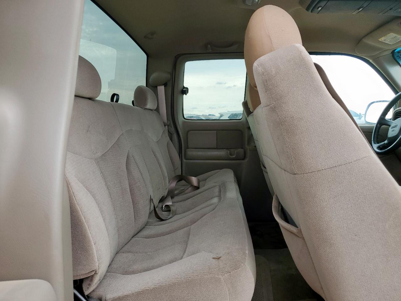 2002 GMC New Sierra C1500 VIN: 1GTEC19V32Z240286 Lot: 62585335