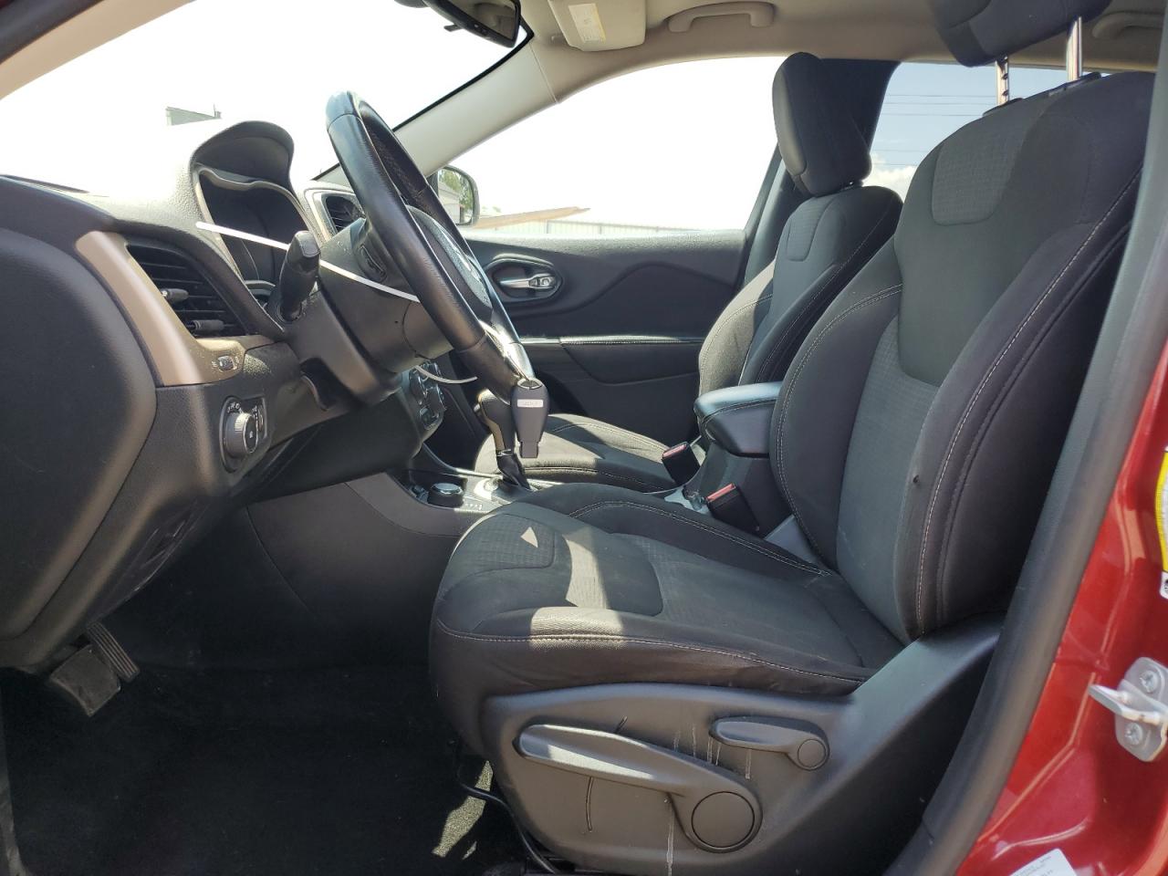 2015 Jeep Cherokee Latitude VIN: 1C4PJMCS6FW512142 Lot: 64581505