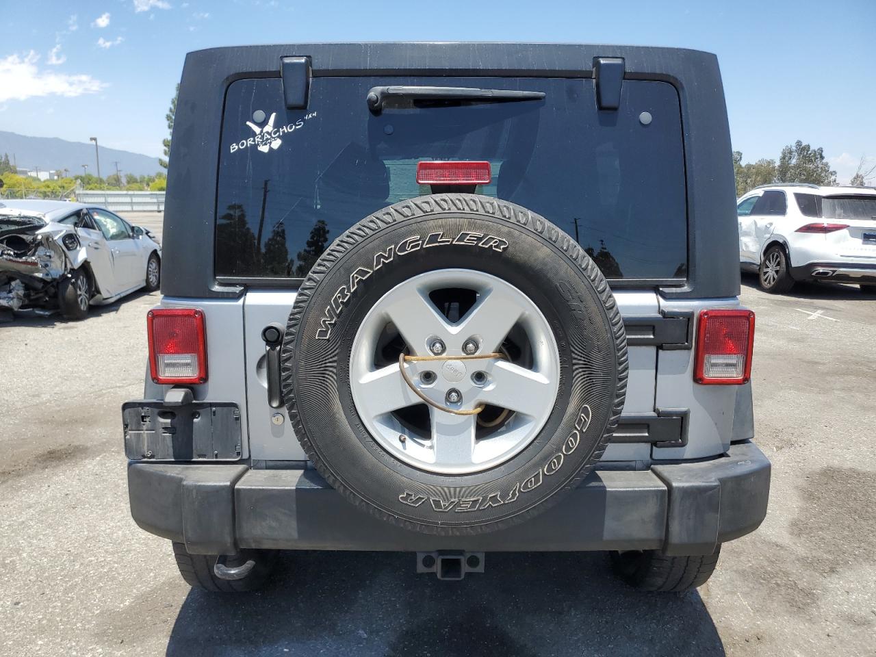 2014 Jeep Wrangler Unlimited Sport VIN: 1C4HJWDG1EL221302 Lot: 63331015
