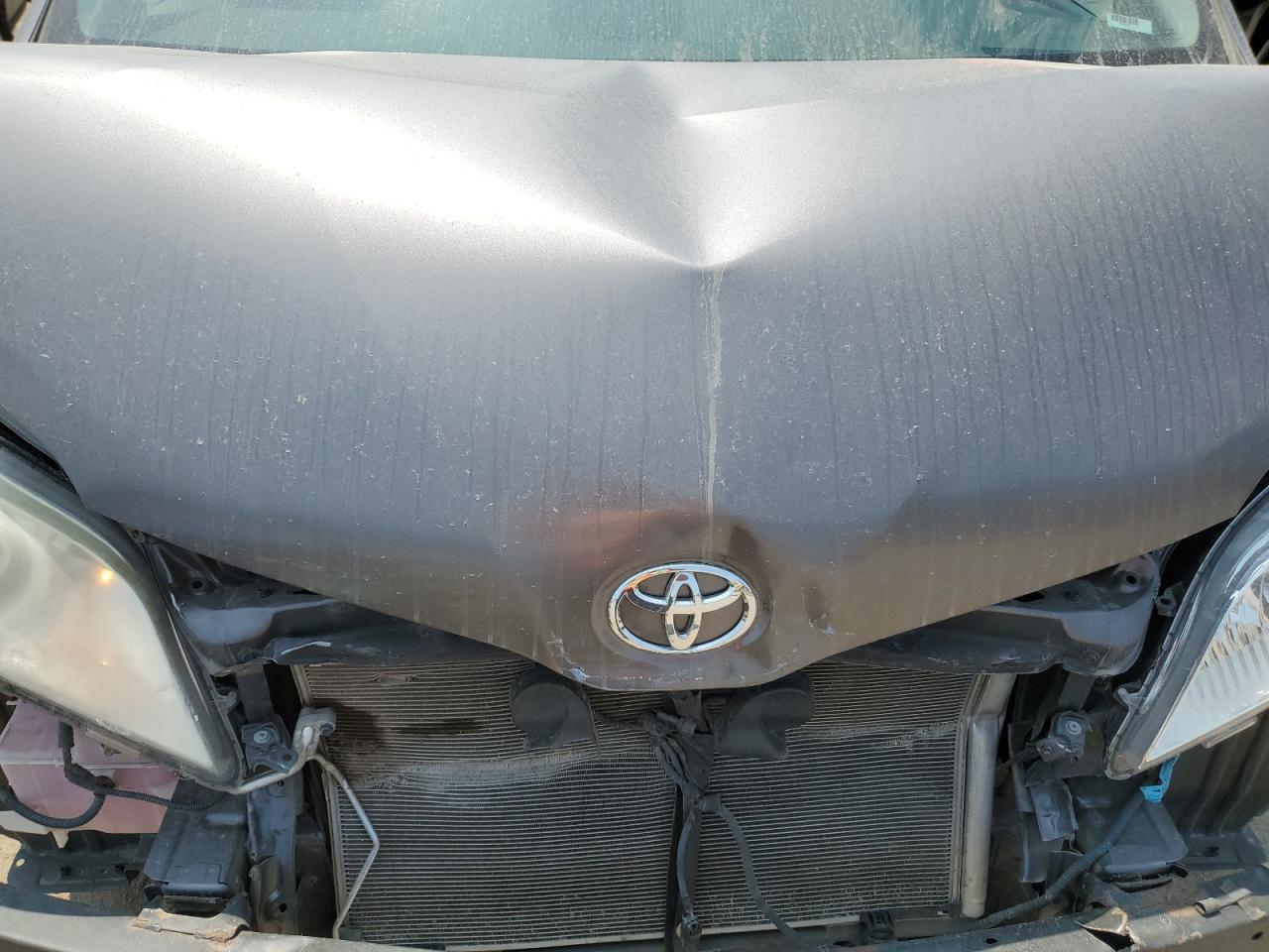 5tdkk3dc5bs060011 5TDKK3DC5BS060011 2011 Toyota Sienna Le