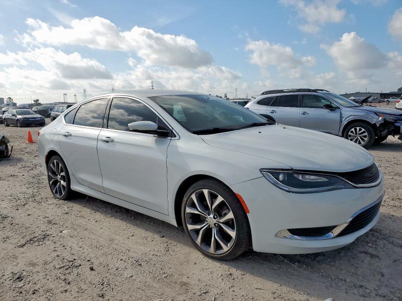 Sedans CHRYSLER 200 2015 White