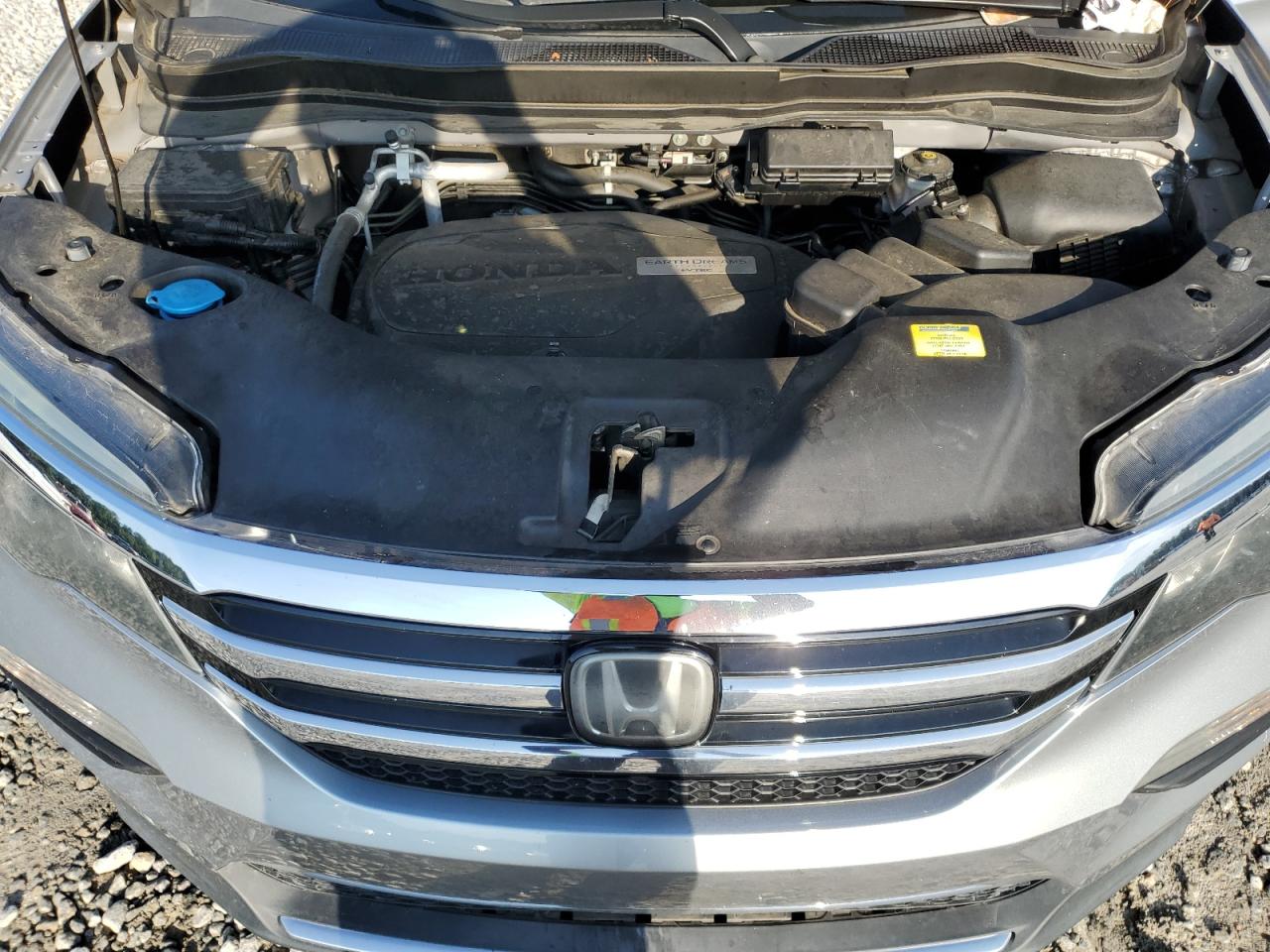 2017 Honda Pilot Touring VIN: 5FNYF6H97HB078832 Lot: 65679675