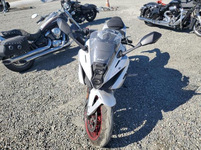 2024 SUZUKI GSX800 F  