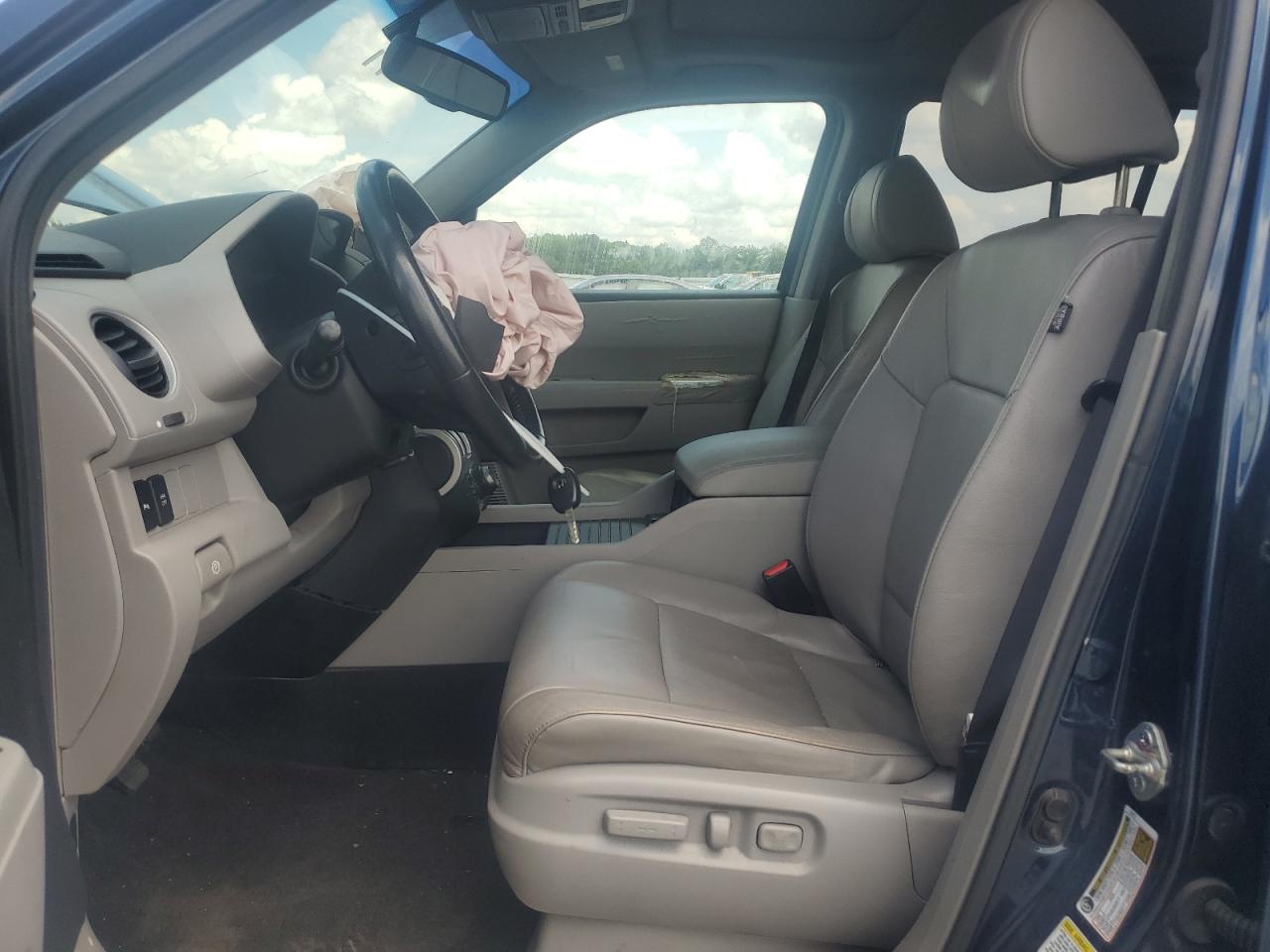 2010 Honda Pilot Touring VIN: 5FNYF4H85AB003241 Lot: 64334555