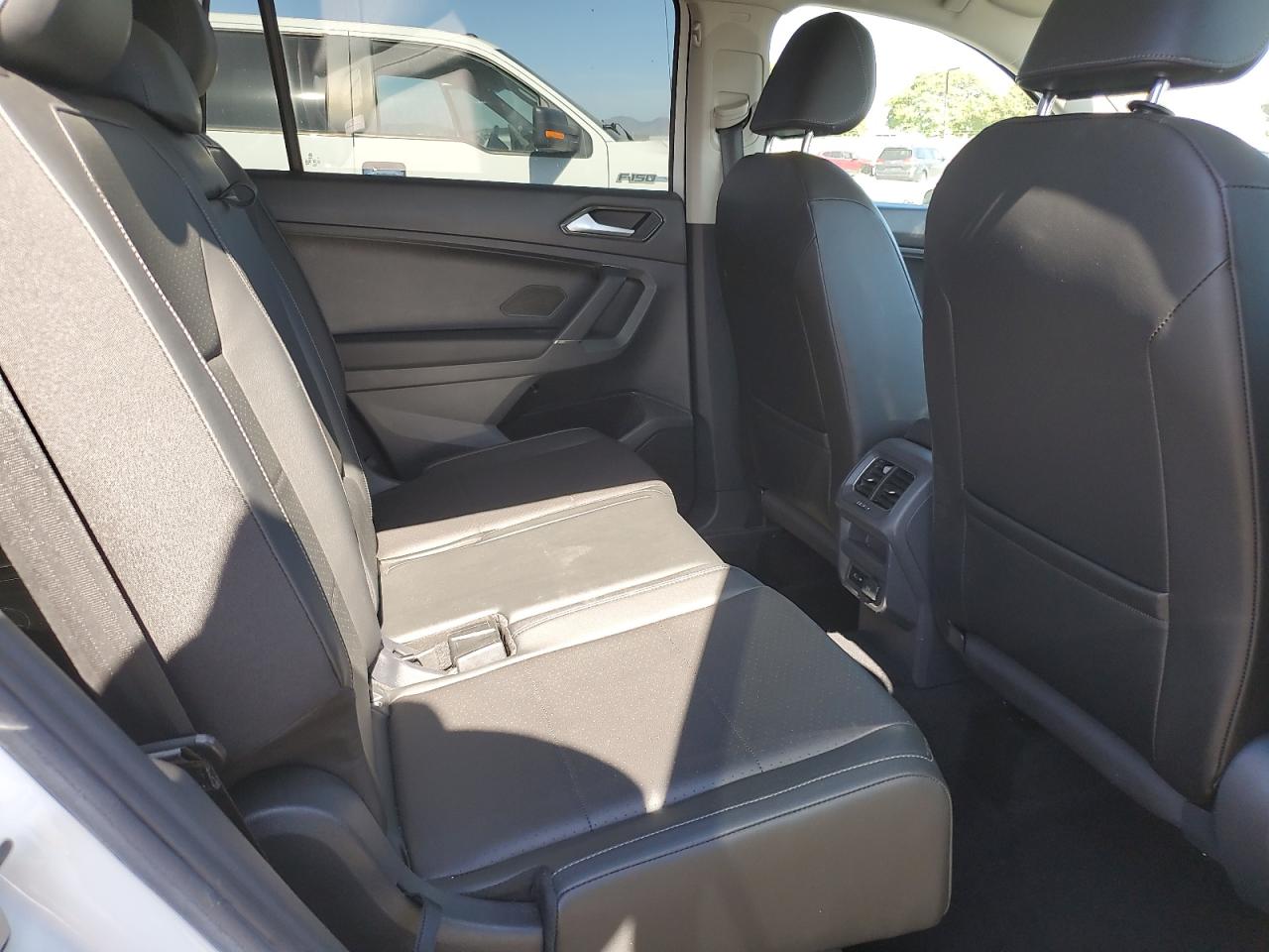 2018 Volkswagen Tiguan Se VIN: 3VV3B7AX6JM151291 Lot: 64311875