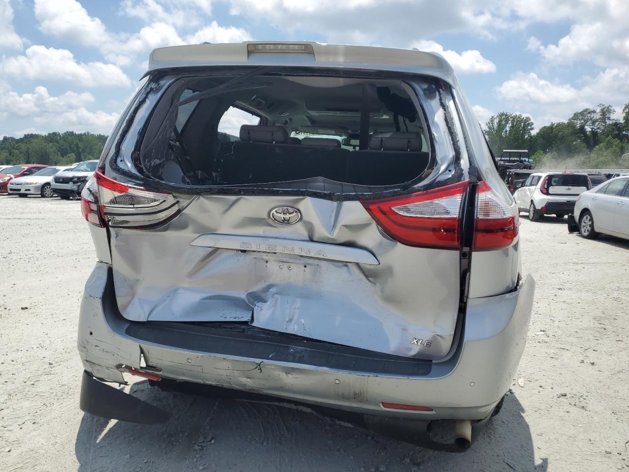 2019 Toyota Sienna Xle VIN: 5TDYZ3DCXKS997801 Lot: 64549915