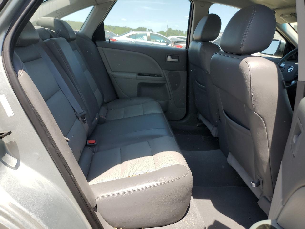 2007 Mercury Montego Premier VIN: 1MEHM42137G611421 Lot: 63703575