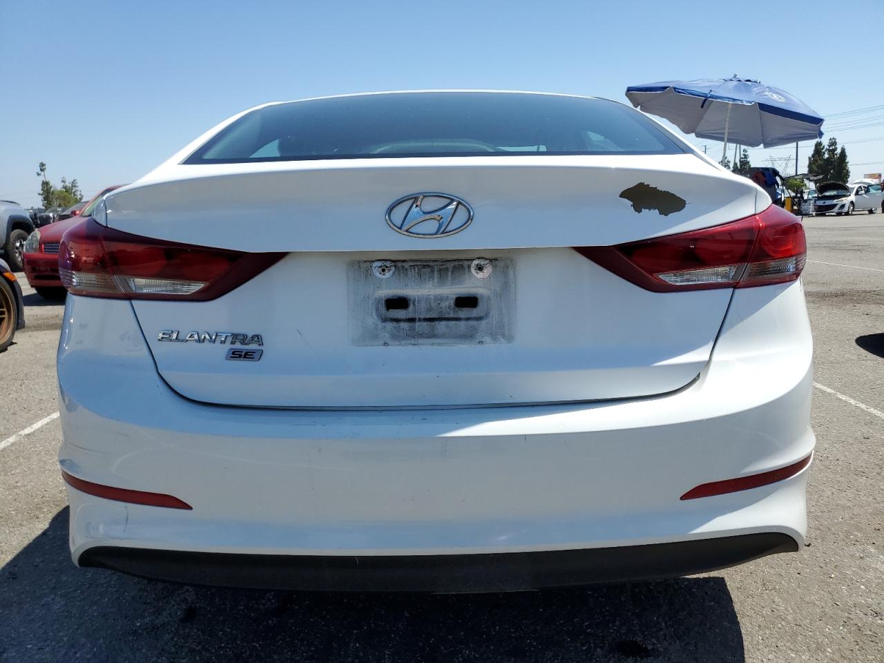 5NPD74LF7JH350671 2018 Hyundai Elantra Se