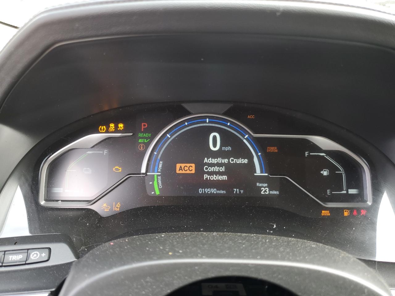 2018 Honda Clarity Touring VIN: JHMZC5F36JC005327 Lot: 65470065