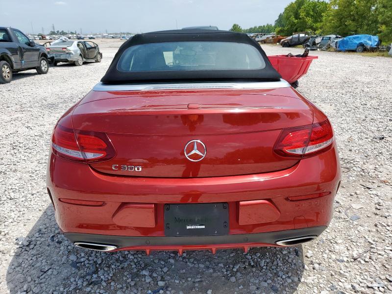  MERCEDES-BENZ C-CLASS 2017 Красный