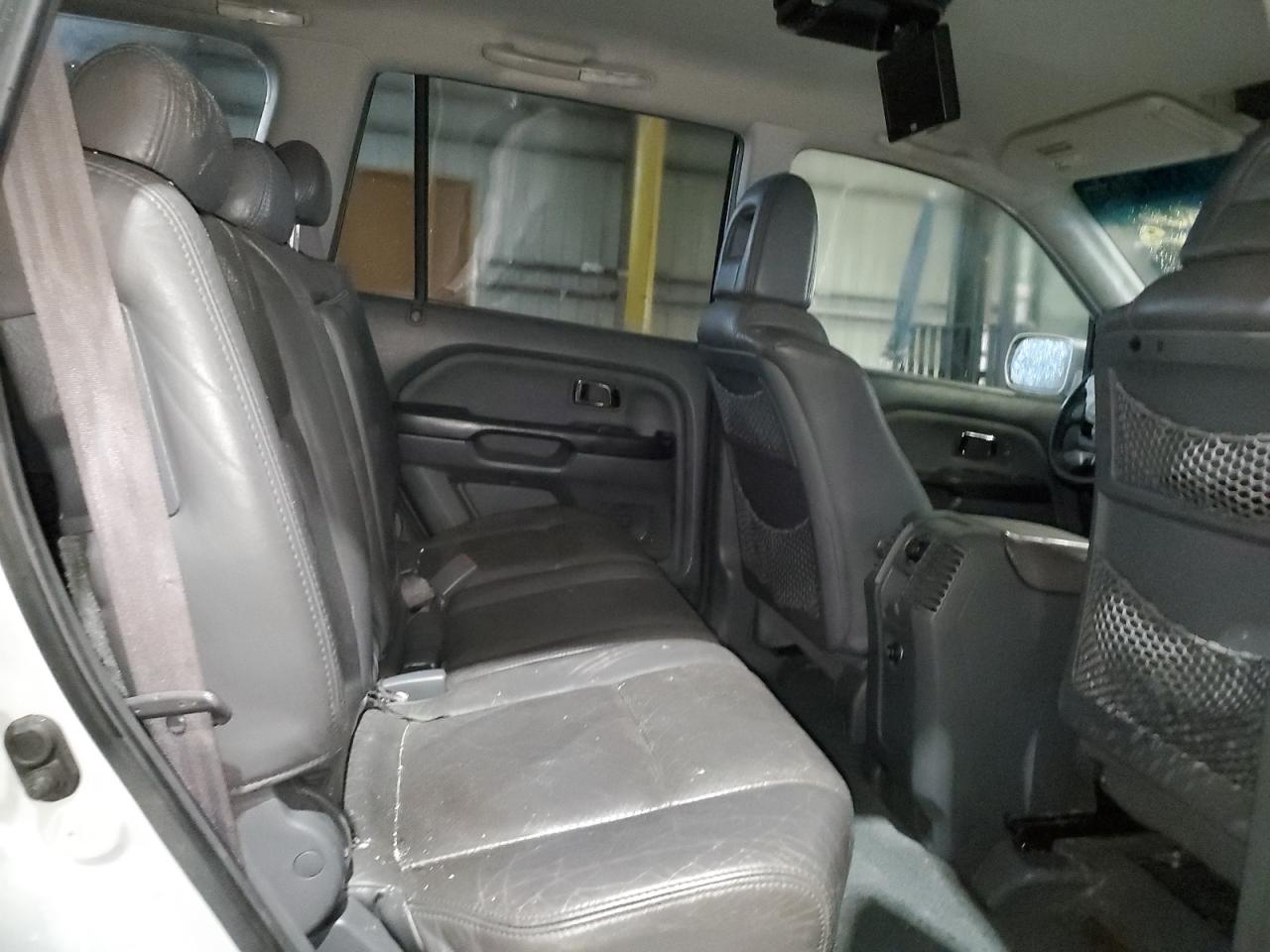 2004 Honda Pilot Exl VIN: 2HKYF18574H598376 Lot: 63823485