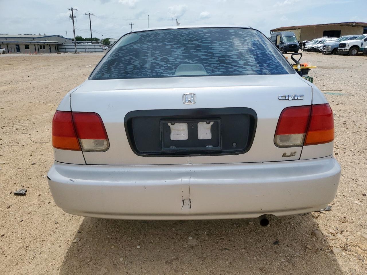 1998 Honda Civic Lx VIN: 2HGEJ6673WH508124 Lot: 63984015