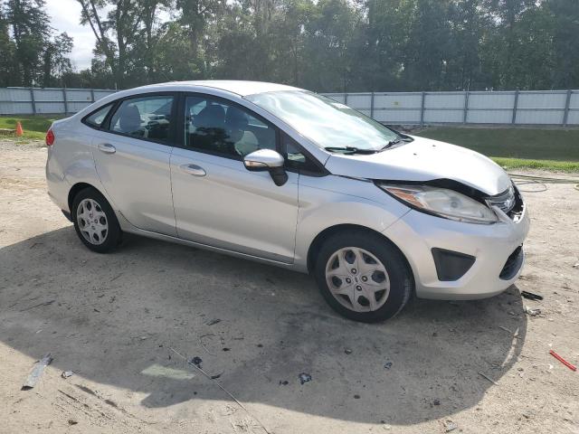  FORD FIESTA 2013 Серебристый