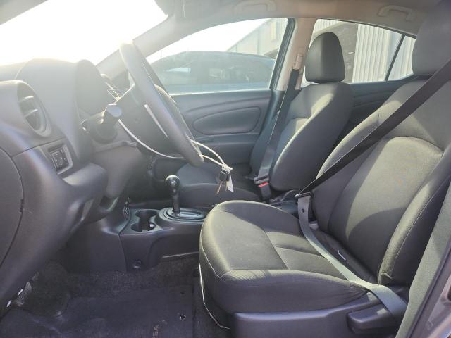  NISSAN VERSA 2019 Szary