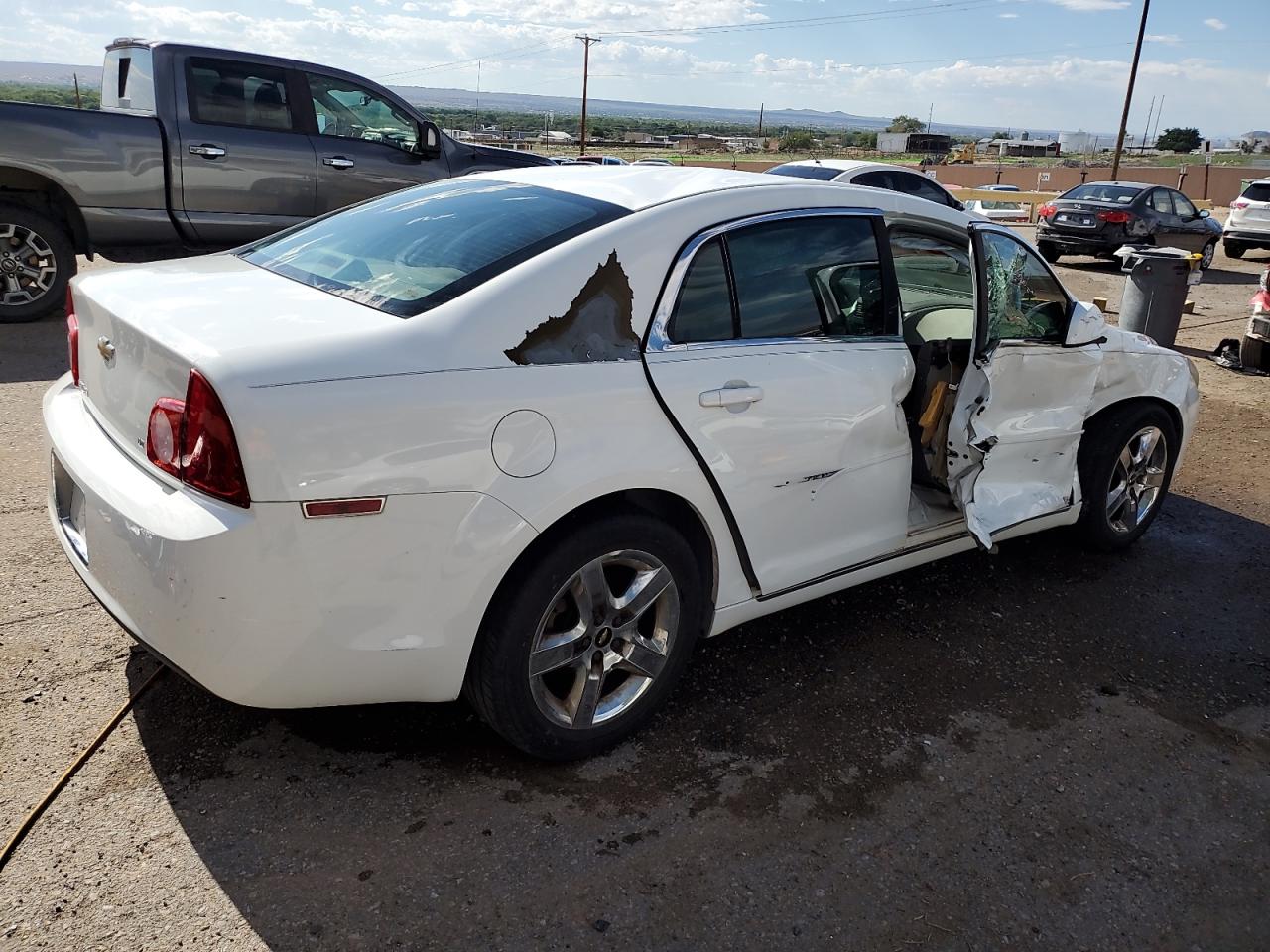 2009 Chevrolet Malibu 1Lt white null gas 1G1ZH57B99F199721 photo #4