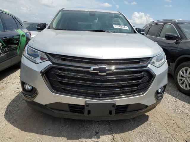  CHEVROLET TRAVERSE 2021 Srebrny
