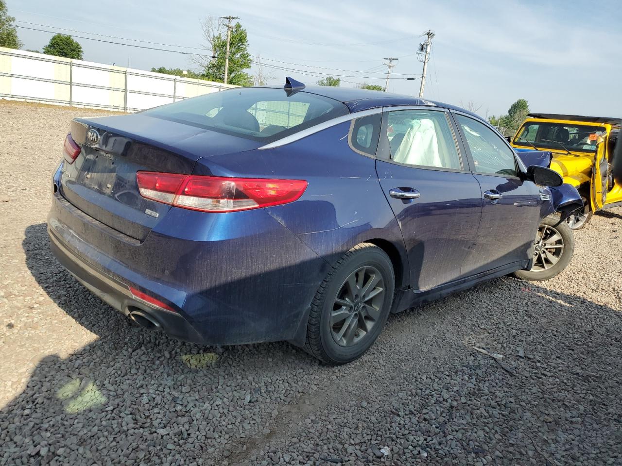 2018 Kia Optima Lx VIN: 5XXGT4L11JG208034 Lot: 65833765