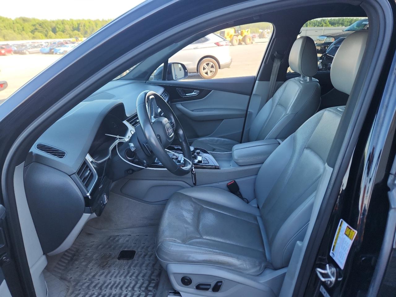 2017 Audi Q7 Premium Plus VIN: WA1LHAF77HD056256 Lot: 62318015