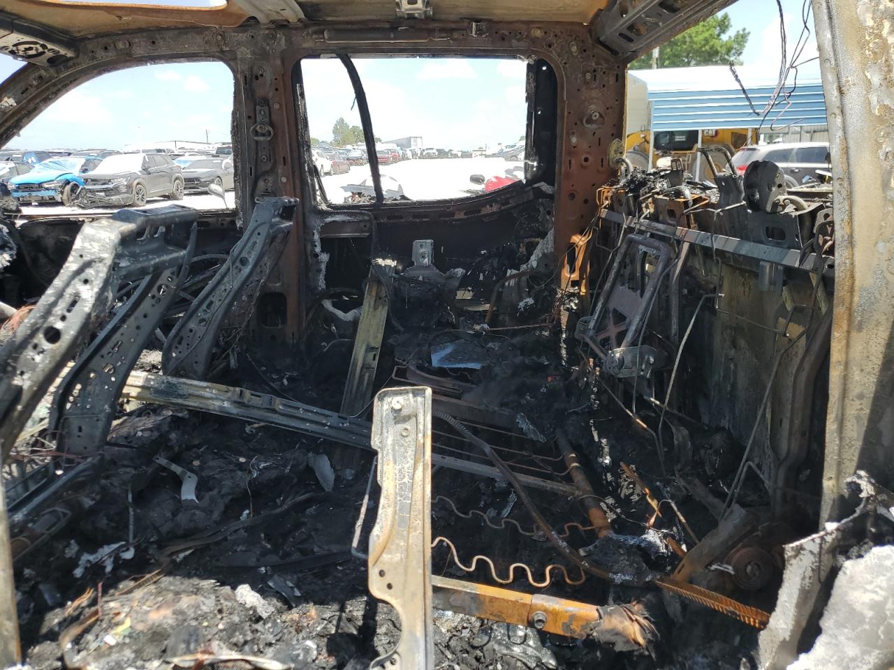 2022 GMC Sierra K1500 Slt VIN: 1GTUUDEL4NZ538459 Lot: 64601285